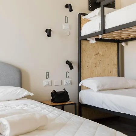 Hostel Piccolo Catalunya *