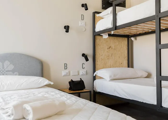 Hostel Piccolo Catalunya *