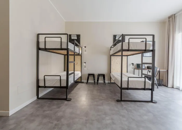 Piccolo Catalunya Hostel